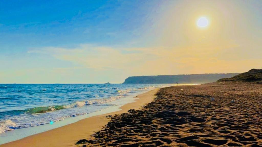 Sukha Inn Hotel & Beach ボズカーダ エクステリア 写真